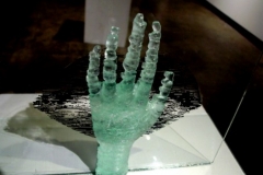 Talk to the glass- Lorena R Krause- foto on glass and sculpted glass